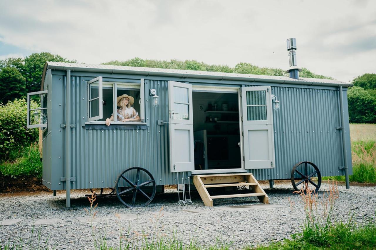 Blatchford Briar - Award Winning Private Shephards Huts With Their Own Secluded Hot Tubs Milton Abbot Luaran gambar