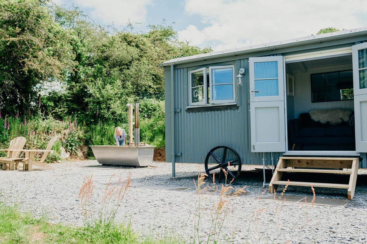 Blatchford Briar - Award Winning Private Shephards Huts With Their Own Secluded Hot Tubs Milton Abbot Luaran gambar